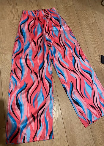 Renkli Bol Kesim Tie-Dye Kadın Pantolon