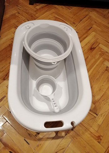 Katlanabilir Beyaz Bebek Küveti ve Banyo Seti