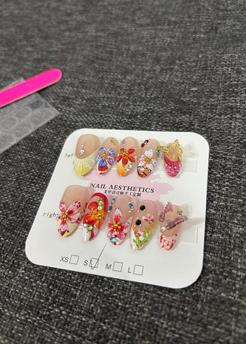 Renkli Taşlı Takma Tırnak - Görsel 4