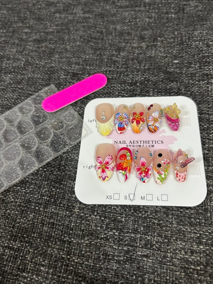 Renkli Taşlı Takma Tırnak - Görsel 2