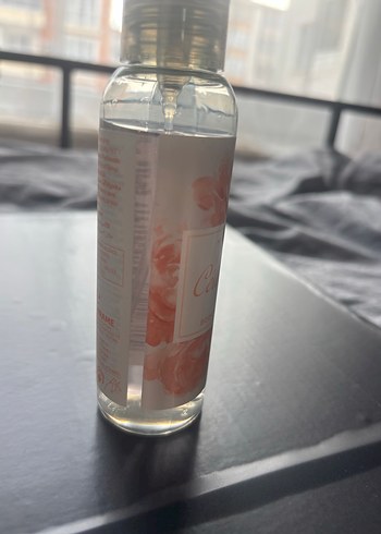 Avon Celebre Vücut Spreyi - Görsel 2