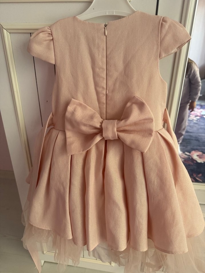 Pembe Nakışlı Kolsuz Kız Elbisesi - Görsel 4