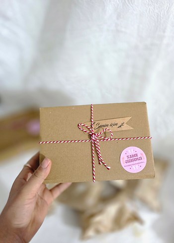 Altın Renkli Hediye Kutusu - Görsel 9