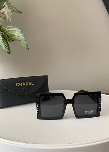  Beden siyah Renk Chanel güneş gözlüğü 