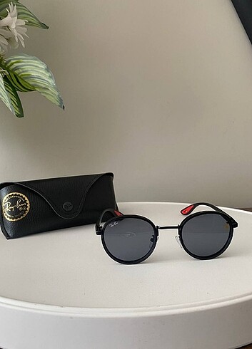  Beden çeşitli Renk Ray-Ban Güneş gözlüğü 