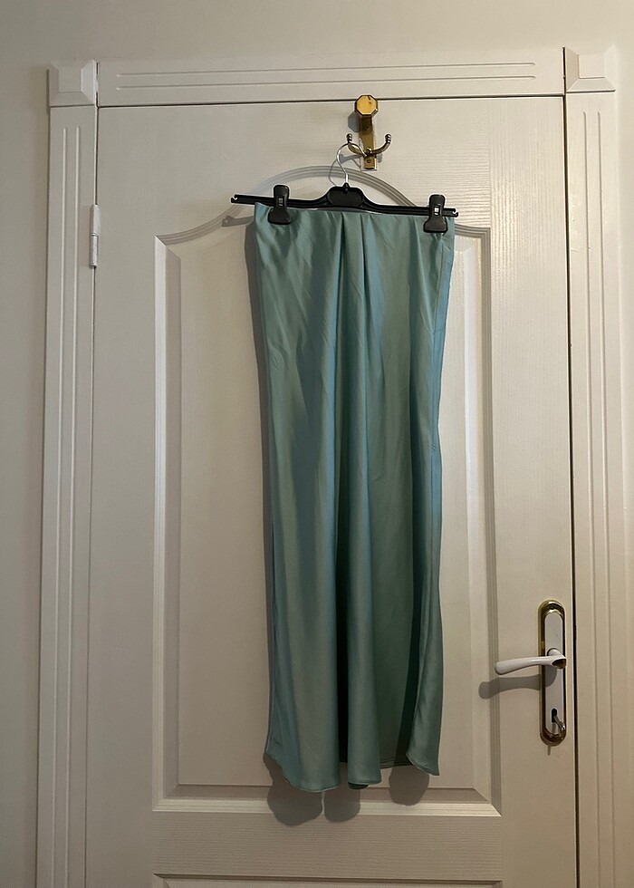 Pastel yeşil uzun saten etek midi - Görsel 3