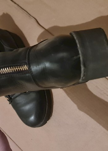39 Beden Kadın Siyah Deri Blok Topuklu Bot