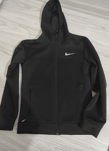 Siyah Nike hırka