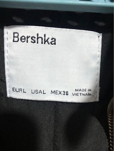 l Beden siyah Renk Bershka Ceket