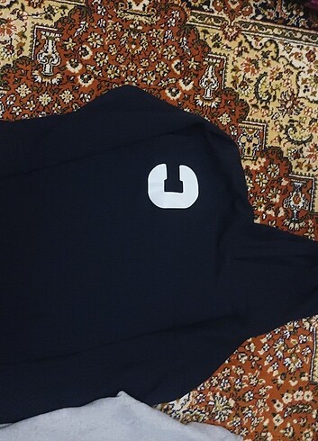 Diğer 3 Adet Sweatshirt 