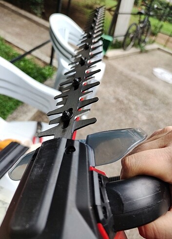 Beden Renk Çit budama makinası, 700 Watt, Einhell Alman Malı