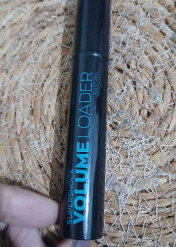 Avon Parlak Bej Ruj ve duble rimel - Görsel 2