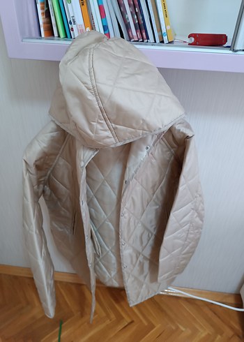 Bej Kapüşonlu Kadın Ceket