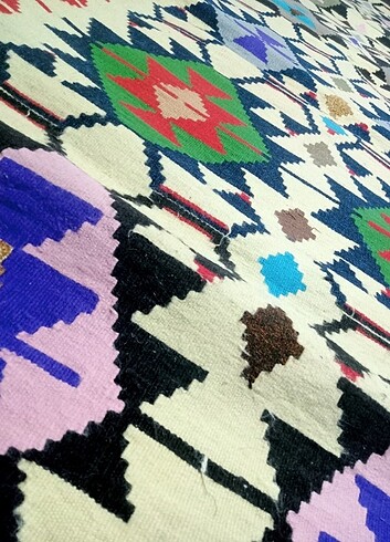  Beden El dokuması kilim