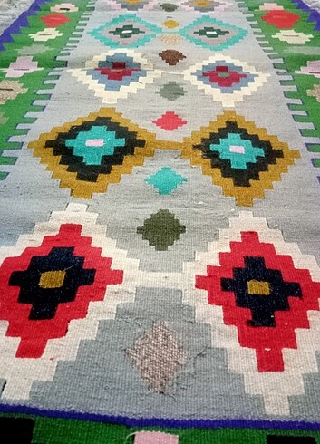  El dokuması kilim