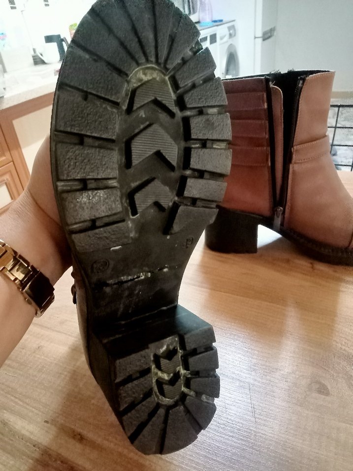 Kahverengi Tokalı Kadın Botu - Görsel 5