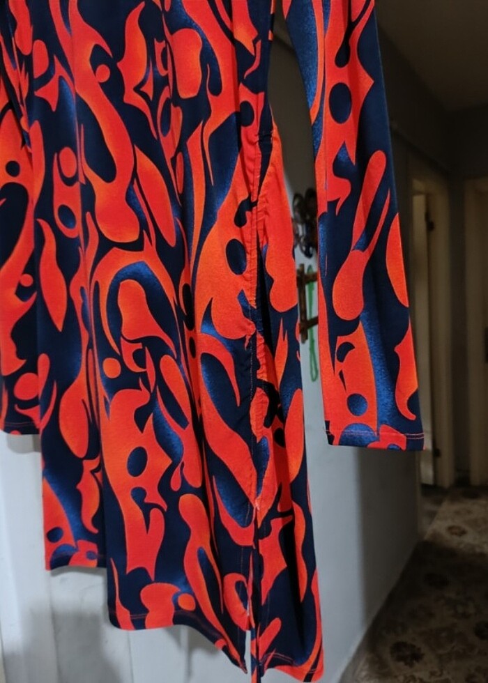 kirmizi elbise - Görsel 5