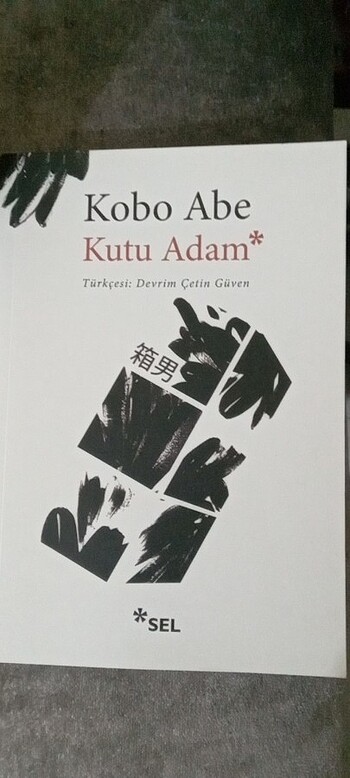 Kutu adam Kobo Abe