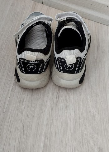 Diğer Gri Yılan Desenli Erkek Çocuk Spor Ayakkabı