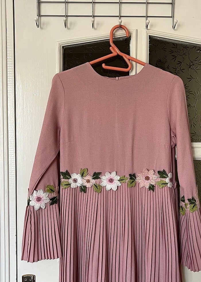 Gül kurusu çiçekli elbise - Görsel 2