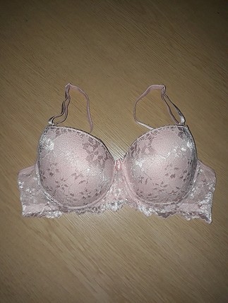 Pembe Sütyen 