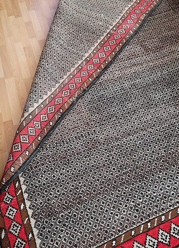 Beden El dokuma yün halı