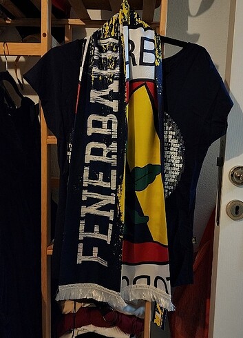 Fenerbahçe Kadın tişört ve Atkı/Şal