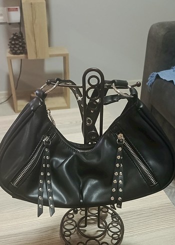 Zincir Detaylı Siyah Gotik Deri Kadın Çanta - Görsel 6