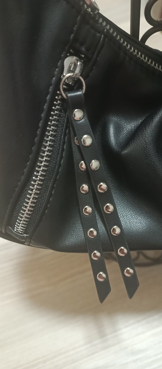 Zincir Detaylı Siyah Gotik Deri Kadın Çanta - Görsel 5