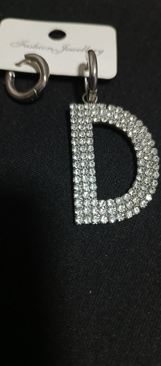 Parlak Taşlı Siyah 'D' Harfi kadın kolye - Görsel 3