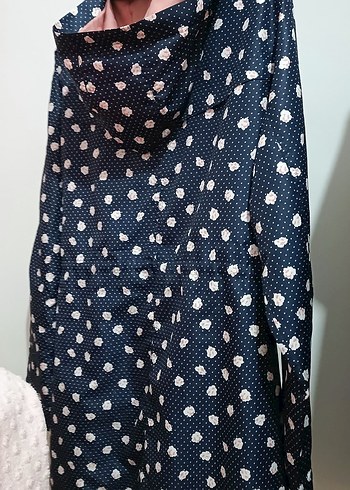 Kadın Lacivert Puantiyeli Uzun Yağmurluk - Görsel 4