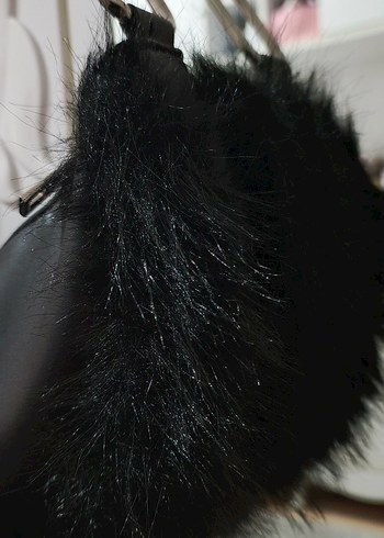 Siyah Kürklü Deri Çanta - Görsel 3