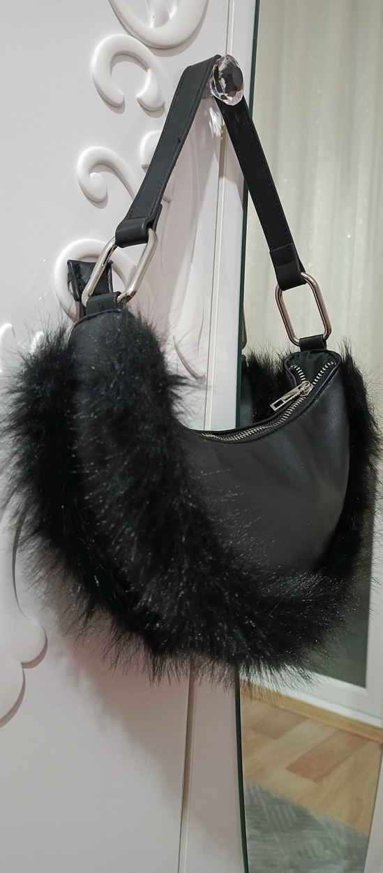 Siyah Kürklü Deri Çanta - Görsel 5