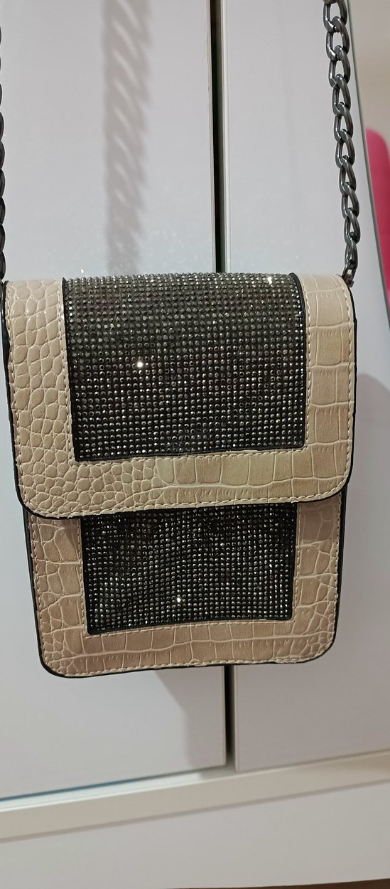 Bej Deri Yılan Desenli Zincir Detaylı Çanta - Görsel 3