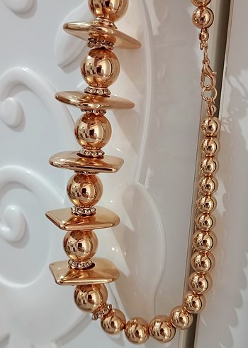 Zincir Detaylı Uzun Gold Kadın Kolye - Görsel 2