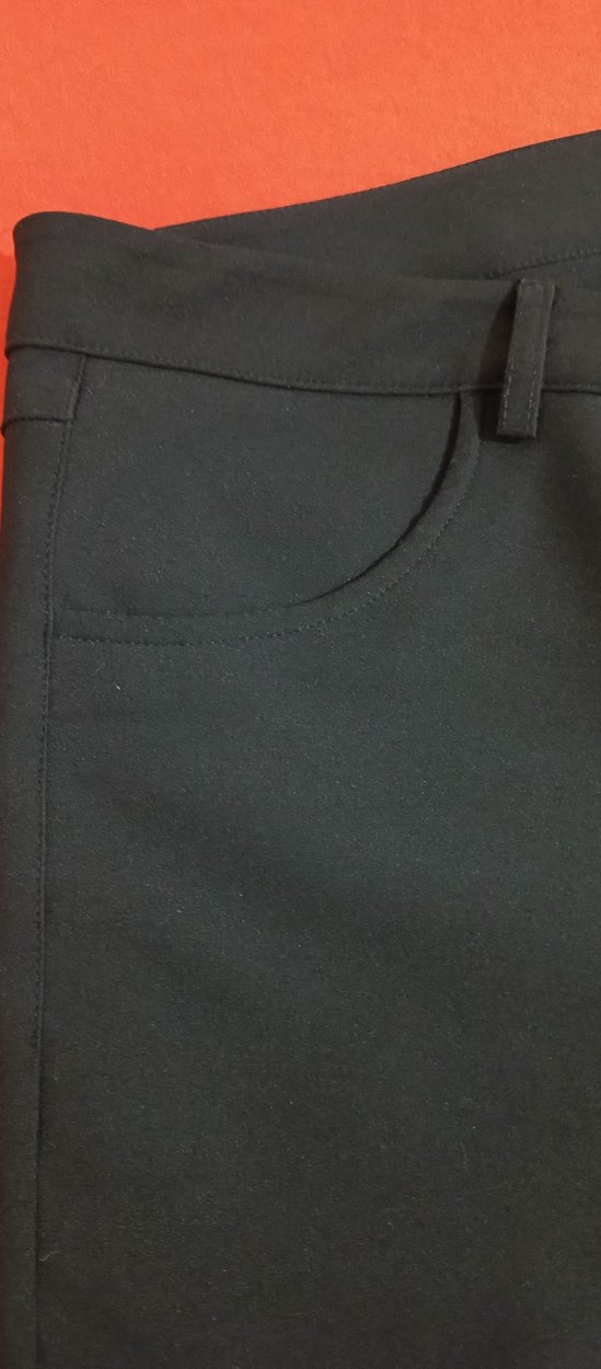 Kadın Siyah Kumaş Kemerli Pantolon - Görsel 4