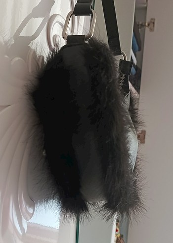 Siyah Kürklü Gotik Kadın Çanta - Görsel 5