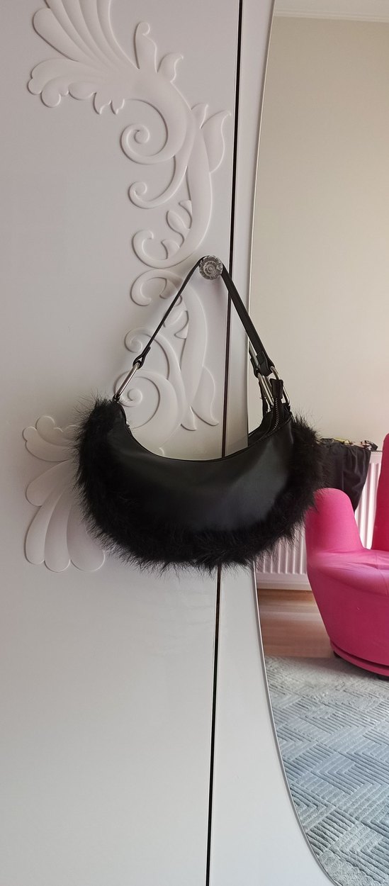 Siyah Kürklü Gotik Kadın Çanta - Görsel 2