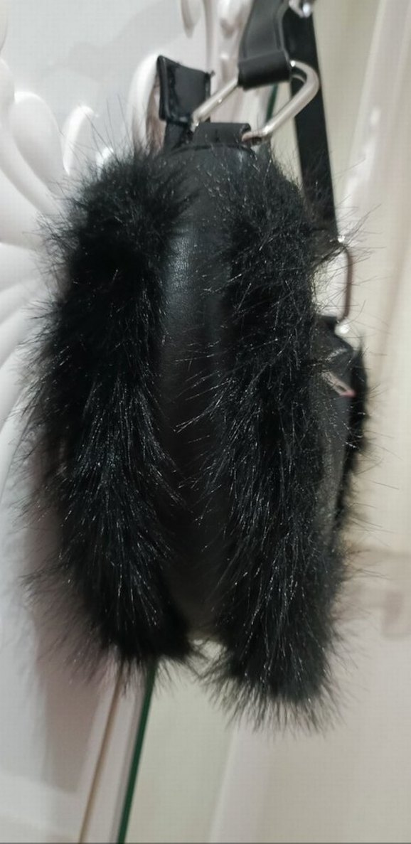 Siyah Kürklü Gotik Kadın Çanta - Görsel 3