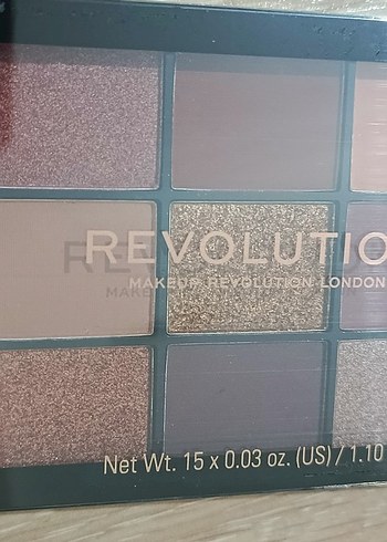 Revolution 15 Renkli Göz Farı Paleti - Görsel 3