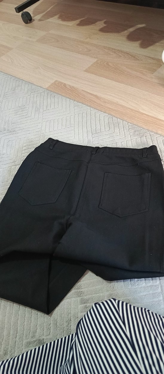Siyah Deri Detaylı Gotik Kadın Kumaş Pantolon - Görsel 4