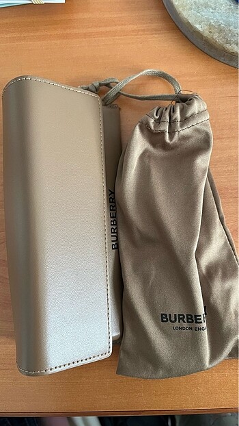 Burberry güneş gözlüğü