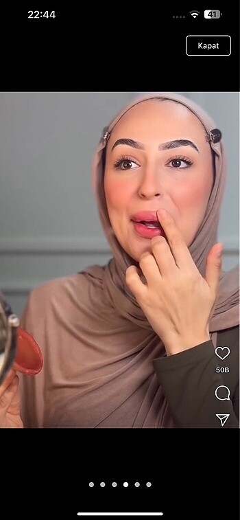 Beden kırmızı Renk Fas ruju