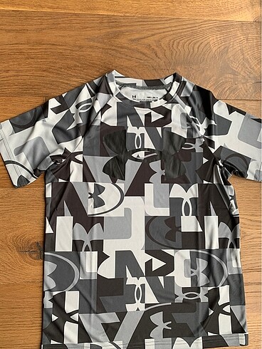 Under armour cocuk tshirt