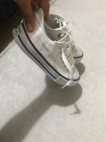 38 Beden Converse ayakkabı