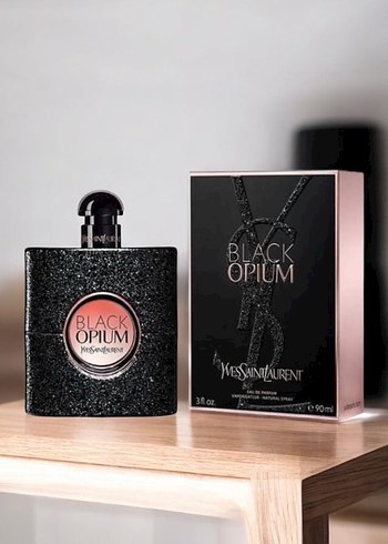 Yves Saint Laurent Black Opium Kadın Parfümü 90 ml