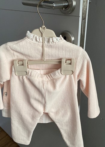 Pembe Nakışlı Uzun Kollu Örgü Bebek Takımı - Görsel 2