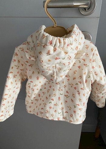 Kapüşonlu Çiçekli Kız Çocuk Ceketi - Görsel 2