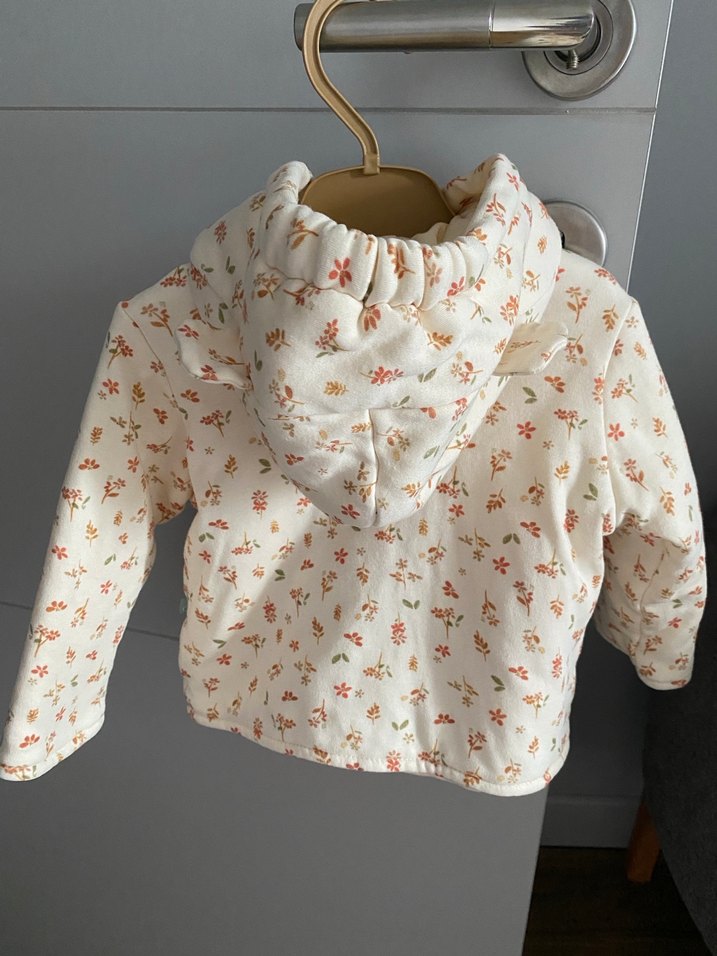 Kapüşonlu Çiçekli Kız Çocuk Ceketi - Görsel 2