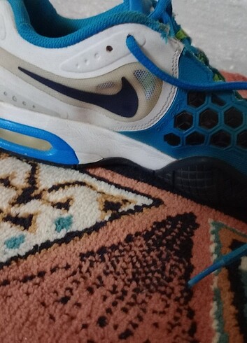 36,5 Beden mavi Renk Orjinal Nike tenis ayakkabısı Amerika'dan geldi